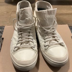 White Tretorn Women’s Size 7 Weatherproof High Top Sample Sneakers